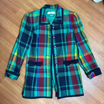 체크 무늬 테일러드 자켓 9호 코트로도 활용 가능