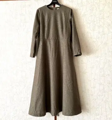 미사용 피그런던 긴팔 원피스 플레어 롱 fig london F