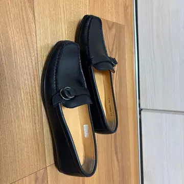 REGAL 블랙 가죽 버클 로퍼 여성용