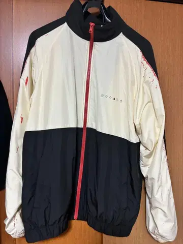 요네즈켄시 노력미래 트랙 자켓 L 사이즈