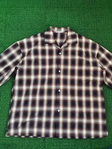 체크 무늬 긴팔 셔츠 브라운 베이지