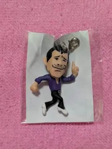 야자와 에이요시 가챠 키링 Mr.E 보라색 셔츠