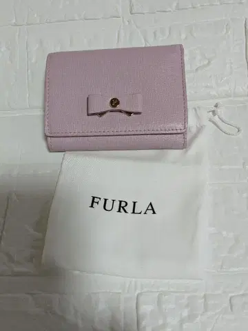 훌라 FURLA 리본 3단 폴더형 지갑 미사용에 가까운 새상품급 핑크