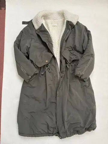 새상품급 플리스 라이닝 모즈 코트 L 사이즈 상당