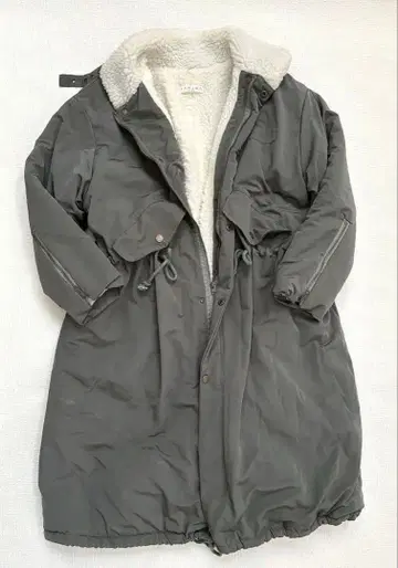 새상품급 플리스 라이닝 모즈 코트 L 사이즈 상당