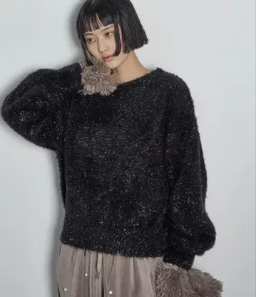 THEYOn 글리터 샤기 루즈핏 니트 풀오버 블랙