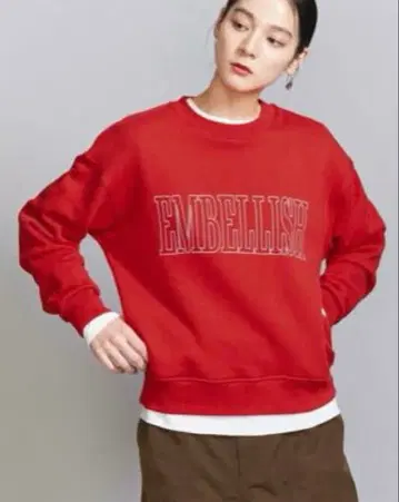 [ 별주 ] [ +81BRANCA ] 로고 맨투맨 풀오버 새상품급