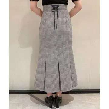 레이스업 플리츠 스커트