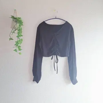 [Dazy] 숏 기장 상의 (L) / 레이스업 트렌드 크롭 기장 K-패션