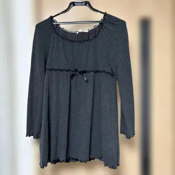 다크 그레이 7부 소매 튜닉과 팬츠 세트