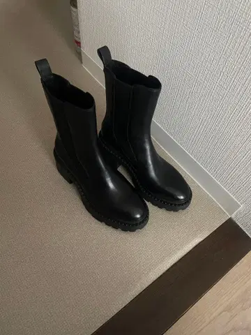 ASH 블랙 사이드 고어 부츠 24.5