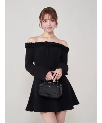 새상품 Darich 원피스 오프숄더 프릴 니트 미니 원피스