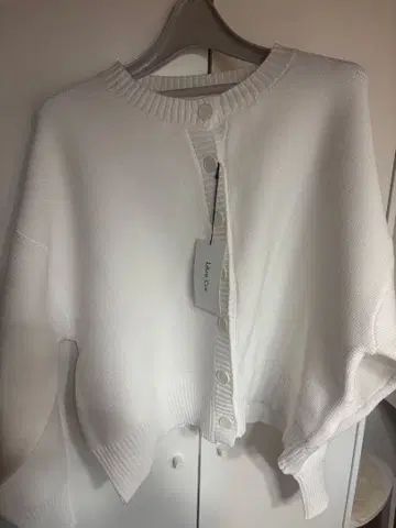 Libra Cue 화이트 가디건 프리 사이즈