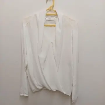 [ 새상품급 ] Decade BEIGE 화이트 블라우스