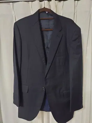 로로피아나 포시즌 네이비 스트라이프 비즈니스 정장