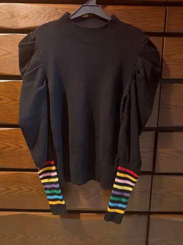 더블 스탠다드 클로징 Sov. 레인보우 니트