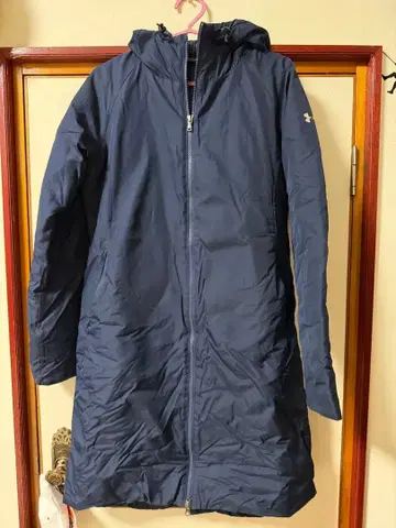 언더 아머 네이비 다운 자켓 롱 기장