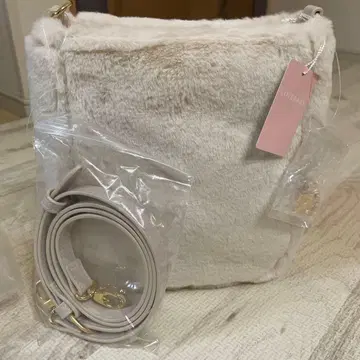 페이 인조 모피 숄더백