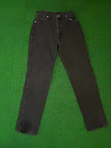 블랙 데님 슬림핏 하이웨스트