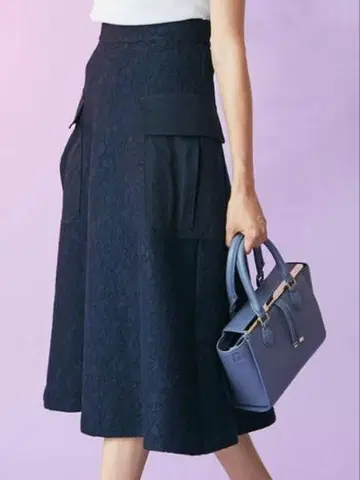 머큐리 듀오 네이비 포켓 레이스 본딩 플레어 스커트