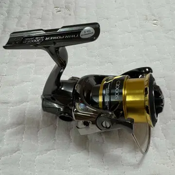 SHIMANO 20 TWINPOWER C2000S