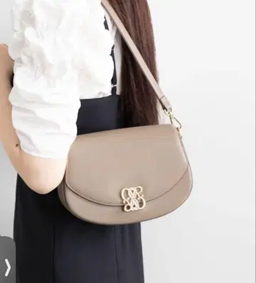 [ RANDA ] 베이지 핸드백