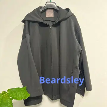 Beardsley 블랙 후드 부착 자켓
