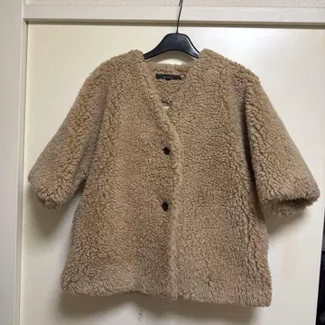 미사용 새상품에 가까운! Reflect 보아 자켓 베이지 사이즈 F