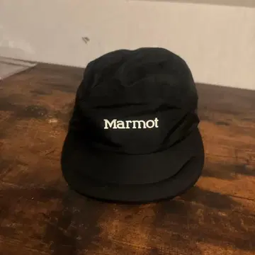 Marmot GORE-TEX 블랙 캡