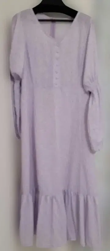 아림 소리를 연주하는 작은 꽃의 원피스