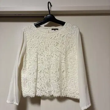 23구 아이보리 레이스 긴팔 상의 사이즈 40