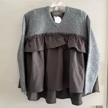 v넥 니트 SONO 소노 아크릴 소재