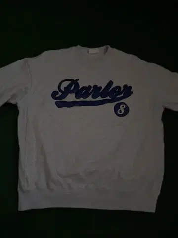 Parlor 그레이 트레이닝복