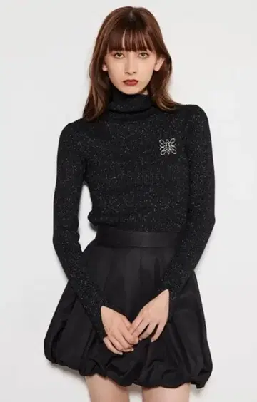 [ 미사용 새상품 ] rienda 라메 루즈 하이넥 워셔블 니트탑