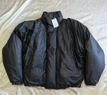 미사용 새상품 VEIN 돌먼 다운 자켓