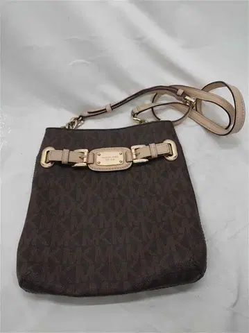 마이클 코스 시그니처 숄더백 브라운 계열