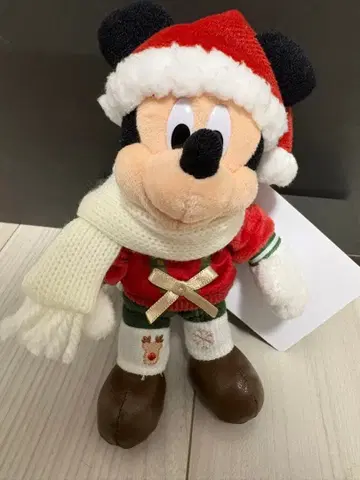 디즈니 크리스마스 2025 미키마우스 인형 배지
