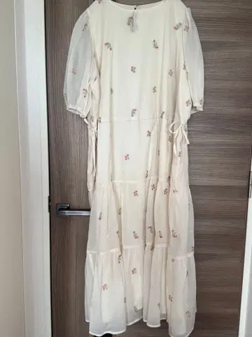 루오시 4L 풍성한 티어드 원피스 택 포함 새상품 Louiosy