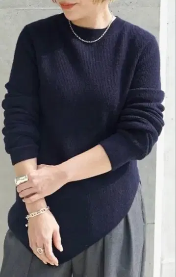 AP STUDIO 사이드 슬릿 립 풀오버 니트 네이비