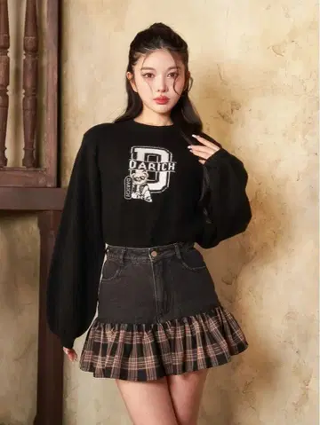 다리치 D 베어 자카드 니트탑 블랙