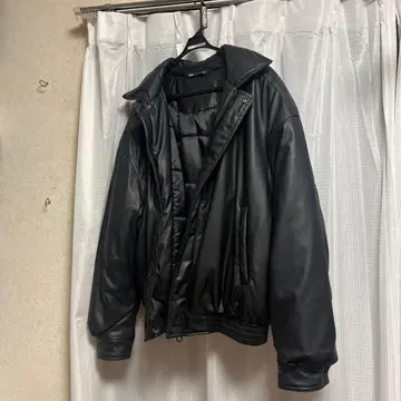 ZARA 페이크 가죽 자켓