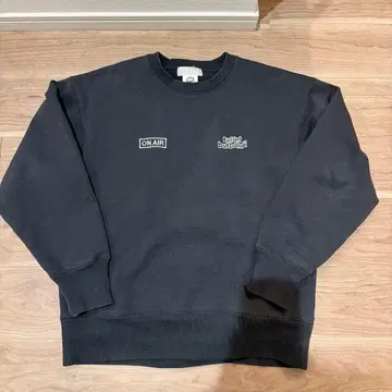 Russet ON AIR Burbank Crew (Jet)