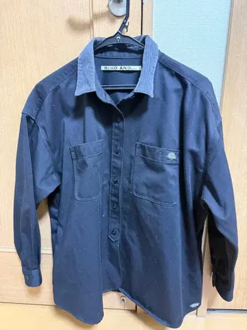 Dickies &NIKO AND - 블랙 긴팔 셔츠