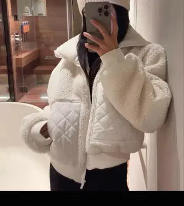 아이보리 램스울 Alo yoga 보아 자켓 숏 기장 S