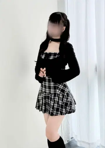 BunnyLis 퍼 볼레로 x 체크 미니 원피스