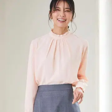 [세탁 가능] 백 새틴 암운젠 프릴 칼라 블라우스 *택 포함 새상품*