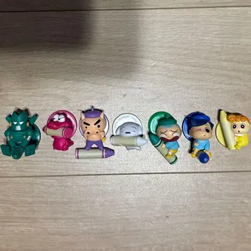 짱구는 못말려(크레용 신짱) 라쿠가킹덤 가챠가챠 피규어