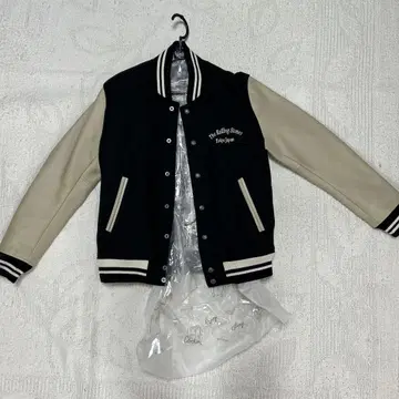 롤링 스톤스 봄버 자켓 새상품급