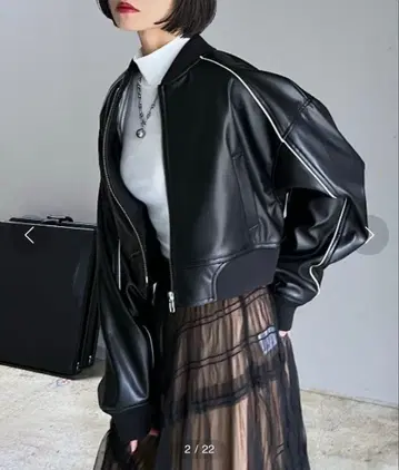 PAGEBOY 인조 가죽 파이핑 숏 블루종