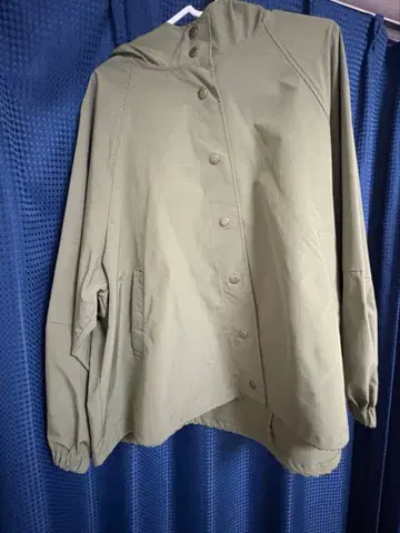 후드 부착 아우터 그린